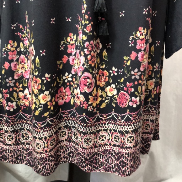 LOVESTITCH • Black Floral Deep-V neckline Tie Front Dress size med. - Picture 2 of 9